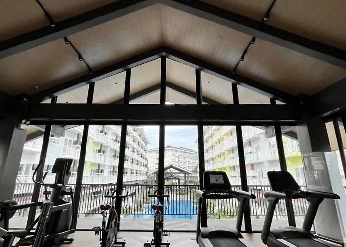 Near Mactan Airport Free Pool Gym Wifi Netflix Water, Self Check-In Lägenhetshotell Lapu-Lapu City